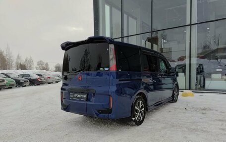 Honda Stepwgn IV, 2017 год, 2 049 800 рублей, 6 фотография