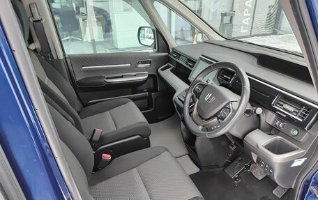 Honda Stepwgn IV, 2017 год, 2 049 800 рублей, 20 фотография