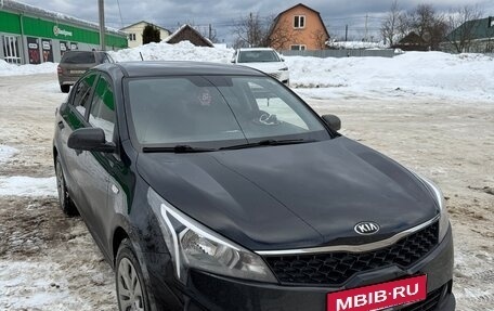 KIA Rio IV, 2021 год, 1 800 000 рублей, 1 фотография