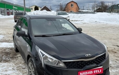 KIA Rio IV, 2021 год, 1 800 000 рублей, 2 фотография