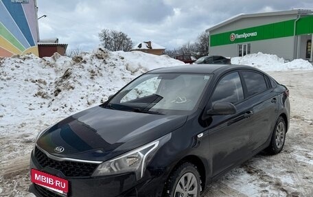 KIA Rio IV, 2021 год, 1 800 000 рублей, 4 фотография