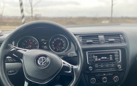 Volkswagen Jetta VI, 2016 год, 880 000 рублей, 10 фотография