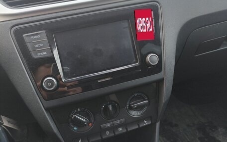 Skoda Rapid I, 2018 год, 1 100 000 рублей, 12 фотография