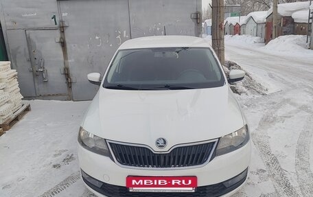 Skoda Rapid I, 2018 год, 1 100 000 рублей, 2 фотография
