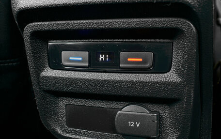 Volkswagen Tiguan II, 2019 год, 2 785 000 рублей, 19 фотография