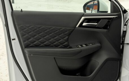 Mitsubishi Outlander, 2023 год, 3 900 000 рублей, 14 фотография