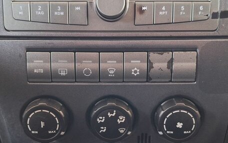 ЛуАЗ Patriot, 2014 год, 675 000 рублей, 10 фотография