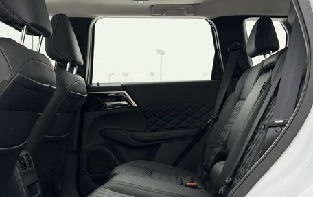 Mitsubishi Outlander, 2023 год, 3 900 000 рублей, 34 фотография