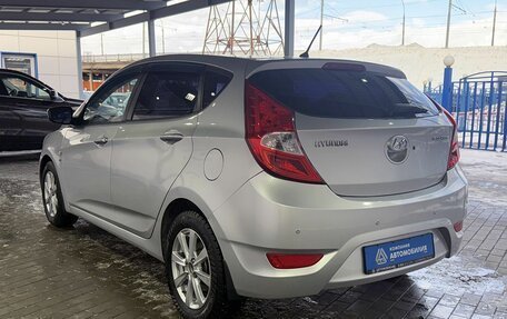 Hyundai Solaris II рестайлинг, 2011 год, 669 000 рублей, 3 фотография