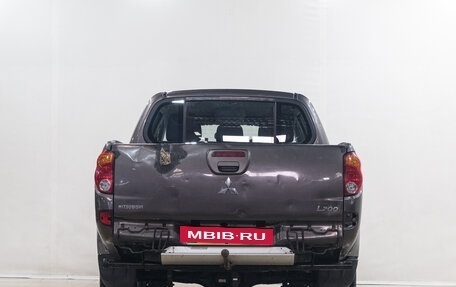 Mitsubishi L200 IV рестайлинг, 2013 год, 1 529 000 рублей, 6 фотография