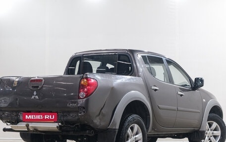 Mitsubishi L200 IV рестайлинг, 2013 год, 1 529 000 рублей, 7 фотография