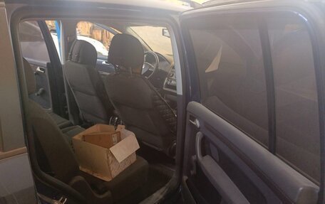 Volkswagen Touran III, 2008 год, 500 300 рублей, 1 фотография