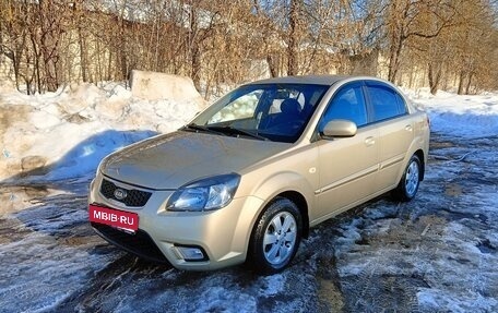 KIA Rio II, 2011 год, 700 000 рублей, 1 фотография