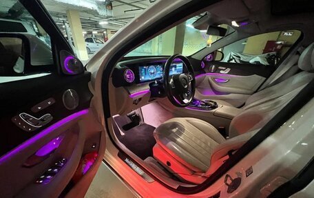 Mercedes-Benz E-Класс, 2016 год, 2 500 000 рублей, 14 фотография