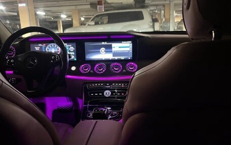 Mercedes-Benz E-Класс, 2016 год, 2 500 000 рублей, 13 фотография