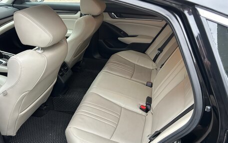 Honda Accord IX рестайлинг, 2017 год, 2 480 000 рублей, 12 фотография