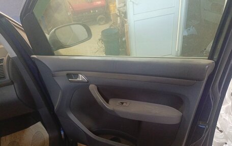 Volkswagen Touran III, 2008 год, 500 300 рублей, 6 фотография