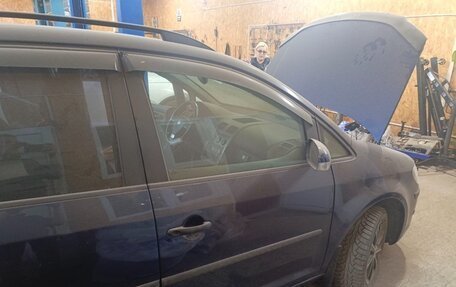 Volkswagen Touran III, 2008 год, 500 300 рублей, 4 фотография