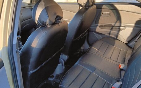 KIA Rio II, 2011 год, 700 000 рублей, 14 фотография