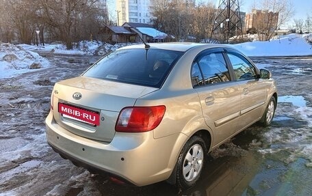 KIA Rio II, 2011 год, 700 000 рублей, 5 фотография