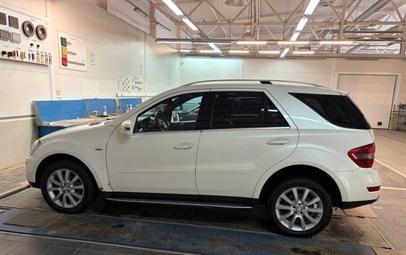 Mercedes-Benz M-Класс, 2011 год, 1 800 000 рублей, 8 фотография