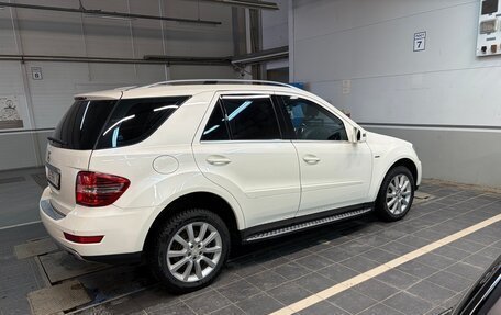 Mercedes-Benz M-Класс, 2011 год, 1 800 000 рублей, 10 фотография