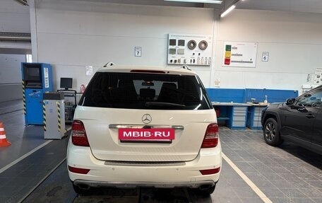 Mercedes-Benz M-Класс, 2011 год, 1 800 000 рублей, 9 фотография