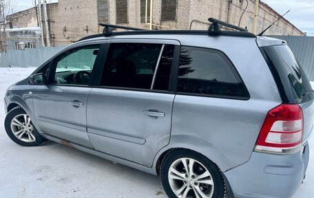 Opel Zafira B, 2006 год, 400 000 рублей, 4 фотография