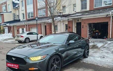 Ford Mustang VI рестайлинг, 2016 год, 2 699 000 рублей, 7 фотография