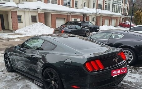 Ford Mustang VI рестайлинг, 2016 год, 2 699 000 рублей, 6 фотография