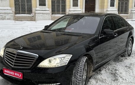 Mercedes-Benz S-Класс, 2013 год, 2 300 000 рублей, 1 фотография