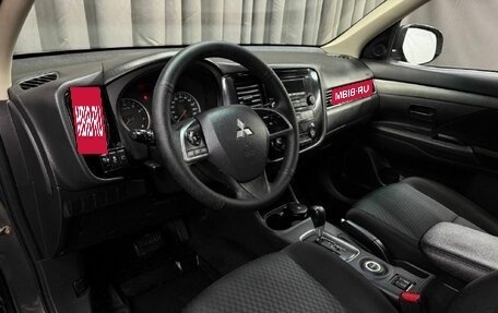 Mitsubishi Outlander III рестайлинг 3, 2014 год, 1 299 999 рублей, 6 фотография