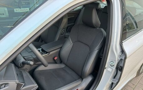 Toyota Camry, 2025 год, 4 990 000 рублей, 15 фотография