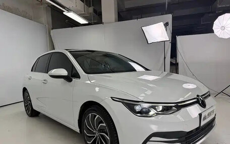 Volkswagen Golf VIII, 2023 год, 1 635 700 рублей, 6 фотография