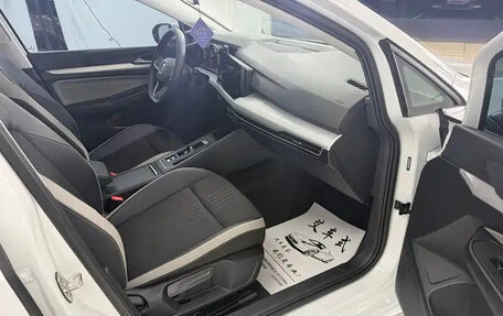 Volkswagen Golf VIII, 2023 год, 1 635 700 рублей, 11 фотография