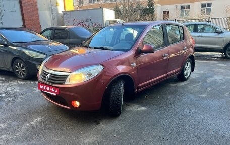 Renault Sandero I, 2010 год, 450 000 рублей, 2 фотография