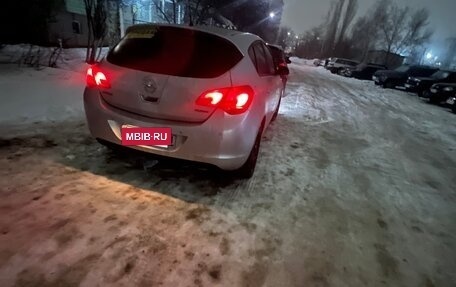 Opel Astra J, 2010 год, 550 000 рублей, 3 фотография