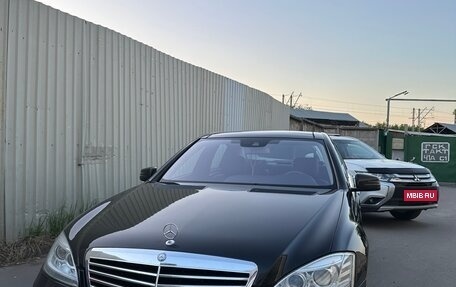 Mercedes-Benz S-Класс, 2013 год, 2 300 000 рублей, 28 фотография