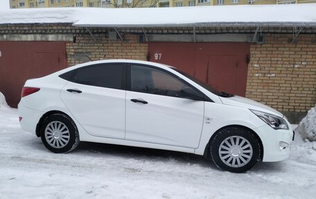 Hyundai Solaris II рестайлинг, 2014 год, 845 000 рублей, 3 фотография