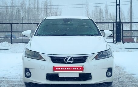 Lexus CT I рестайлинг, 2011 год, 1 150 000 рублей, 2 фотография
