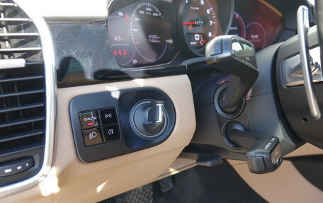 Porsche Cayenne III, 2021 год, 8 990 000 рублей, 10 фотография