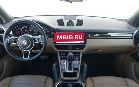Porsche Cayenne III, 2021 год, 8 990 000 рублей, 13 фотография