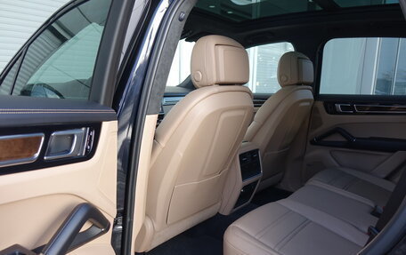 Porsche Cayenne III, 2021 год, 8 990 000 рублей, 22 фотография