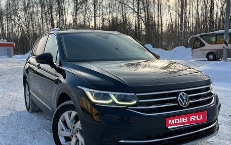 Volkswagen Tiguan II, 2021 год, 3 400 000 рублей, 1 фотография