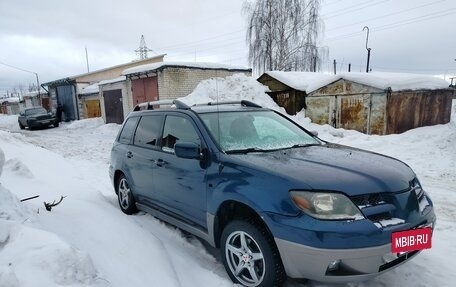 Mitsubishi Outlander III рестайлинг 3, 2002 год, 365 000 рублей, 2 фотография