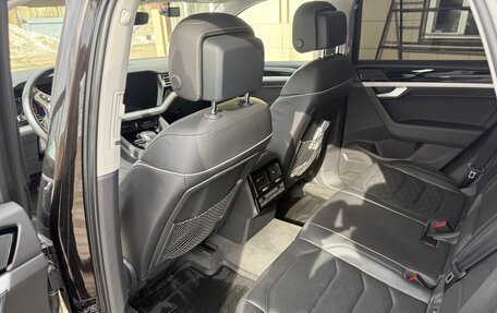 Volkswagen Touareg III, 2019 год, 4 500 000 рублей, 10 фотография