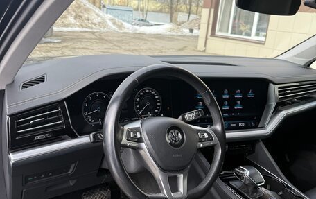 Volkswagen Touareg III, 2019 год, 4 500 000 рублей, 12 фотография