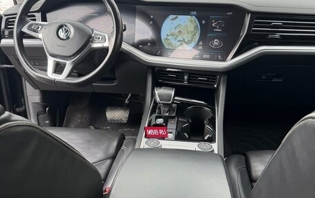 Volkswagen Touareg III, 2019 год, 4 500 000 рублей, 13 фотография