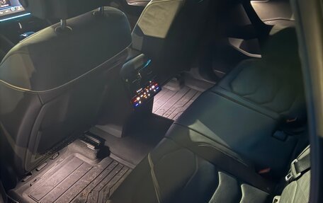 Volkswagen Touareg III, 2019 год, 4 500 000 рублей, 32 фотография