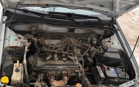 Nissan Almera, 2002 год, 196 000 рублей, 11 фотография